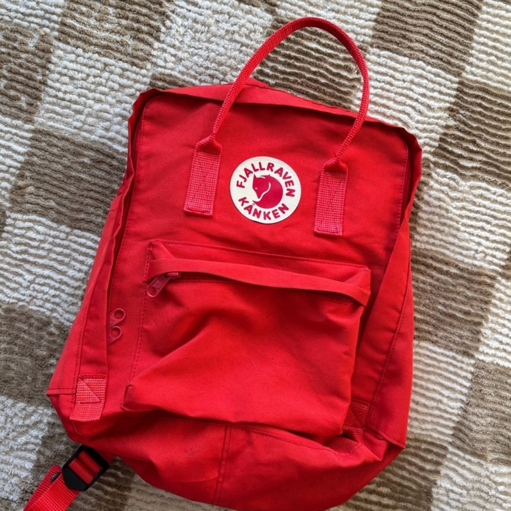 Fjallraven Kånken Bright Red Backpack